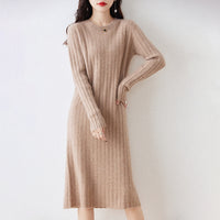 Crew neck wool knit dress