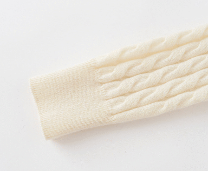 Women’s White Cable-Knit Cashmere Sweater